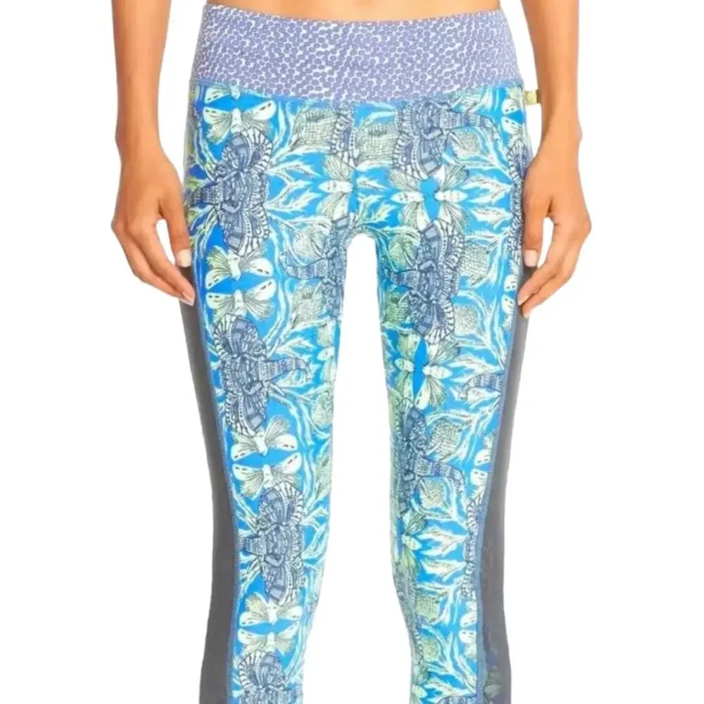 Maaji Matching Workout Set Small Sports Bra Stirrup Leggings Blue Print Beach - Picture 13 of 13